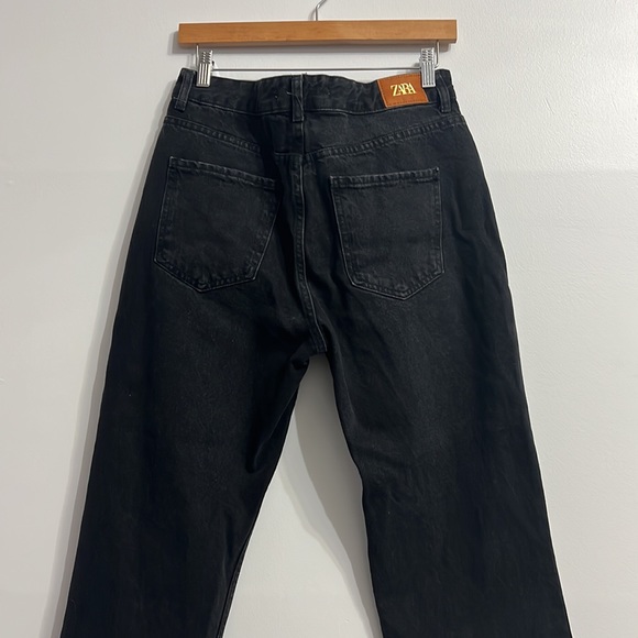 ZARA stone washed black/Grey mid rise straight distressed jeans Sz 8 barely worn - Picture 3 of 8